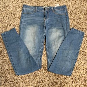 Hollister super skinny jeans